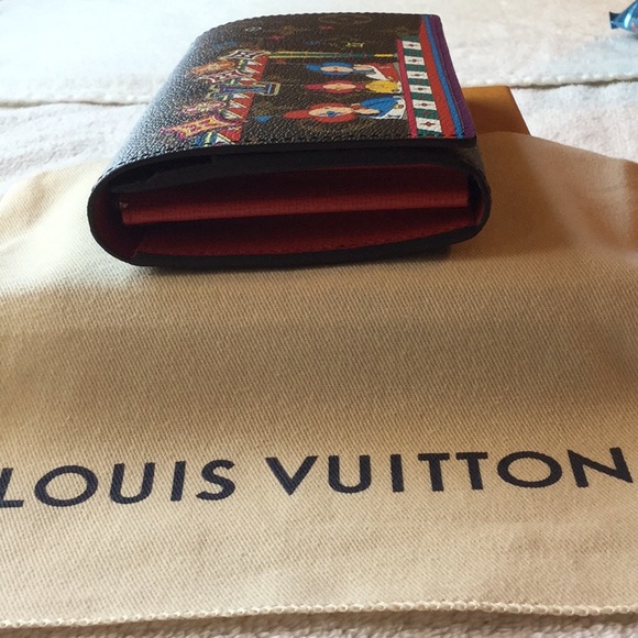 ⭐️LOUIS VUITTON SARAH WALLET ⭐️ NWT ⭐️ - Picture 15 of 16